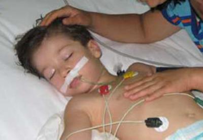 Anestezi yapılan çocuk uyandırılamıyor