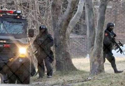Polis zoruyla ilaç içirdiiler...